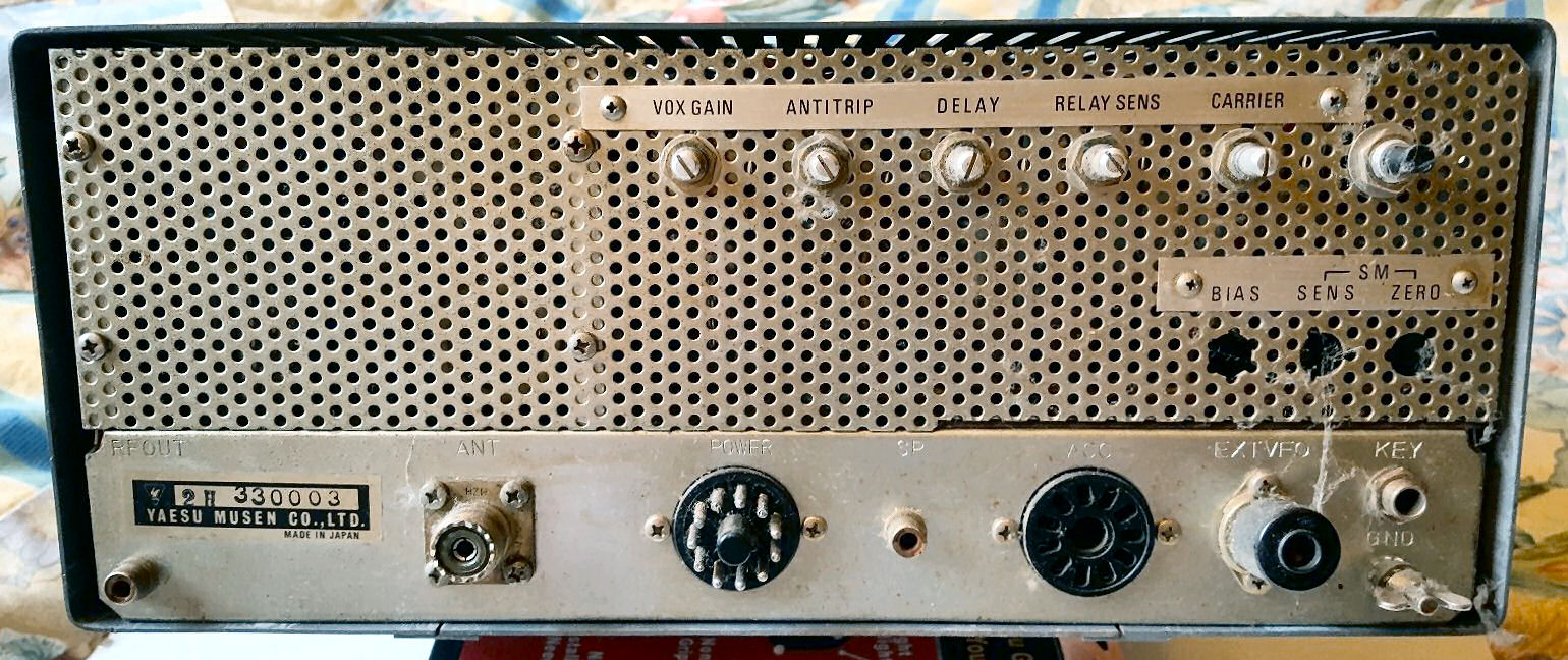 Yaesu FT-200